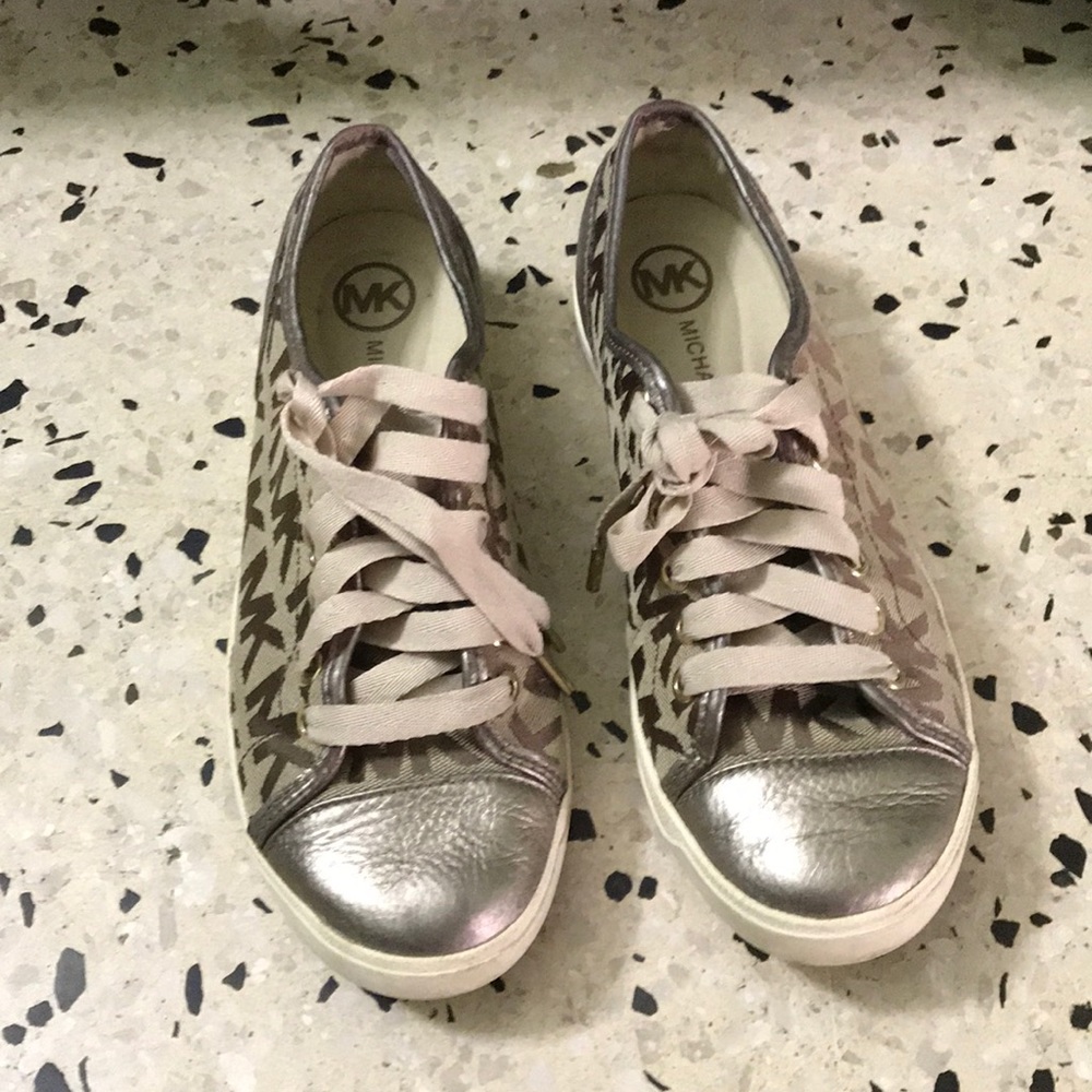 Michael kors sketchers